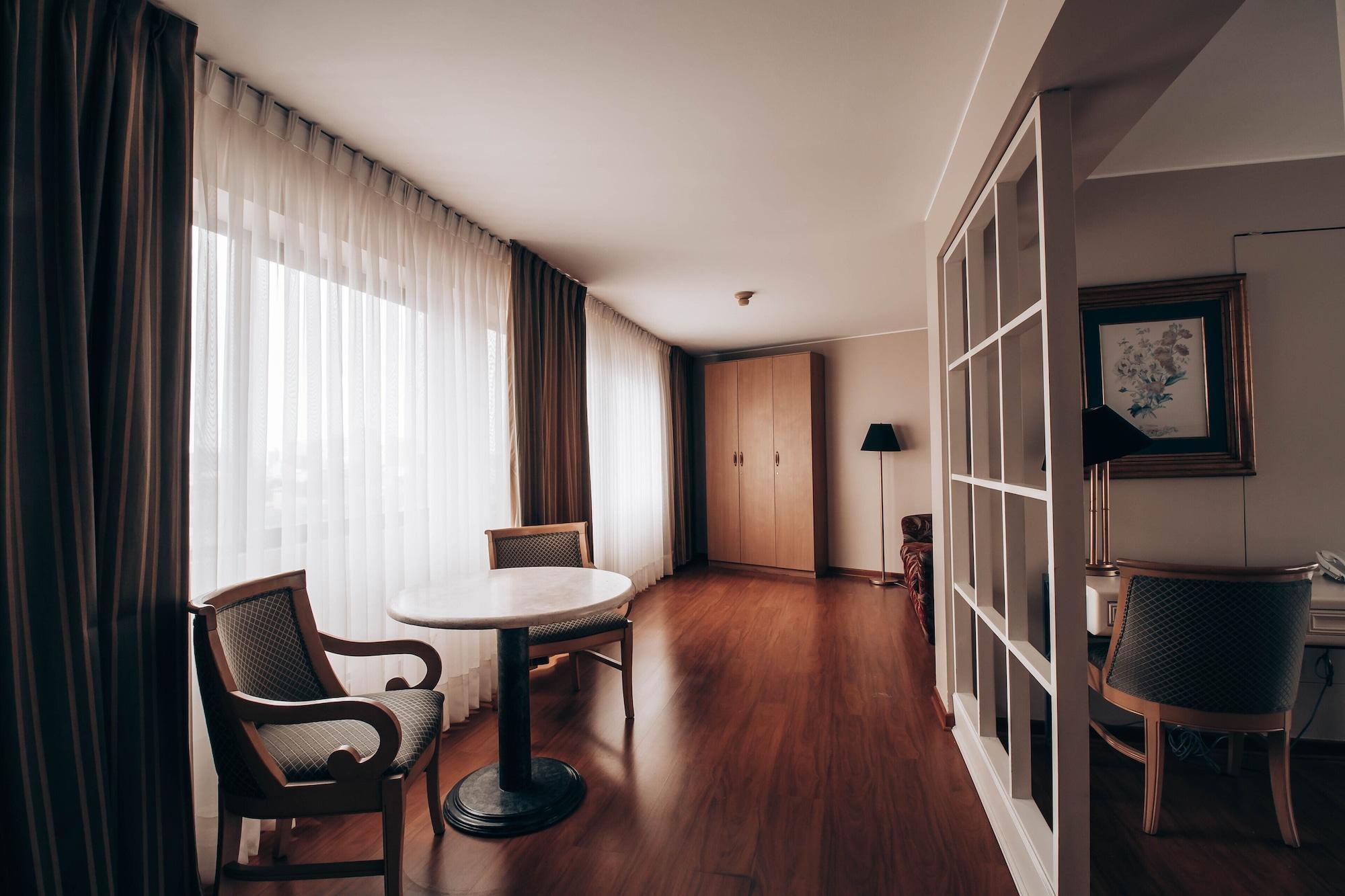 לימה Suites Del Bosque Hotel מראה חיצוני תמונה