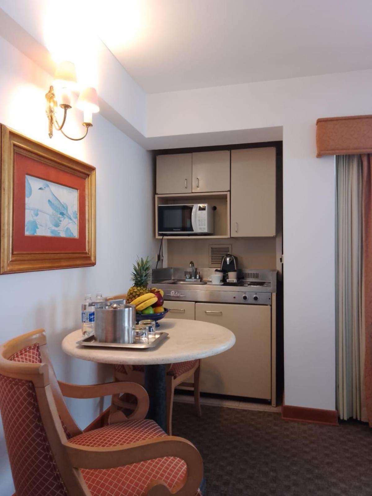 לימה Suites Del Bosque Hotel מראה חיצוני תמונה